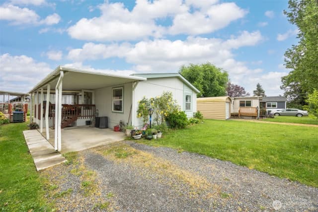 Property photo for 380 E Pole Road #6, Lynden