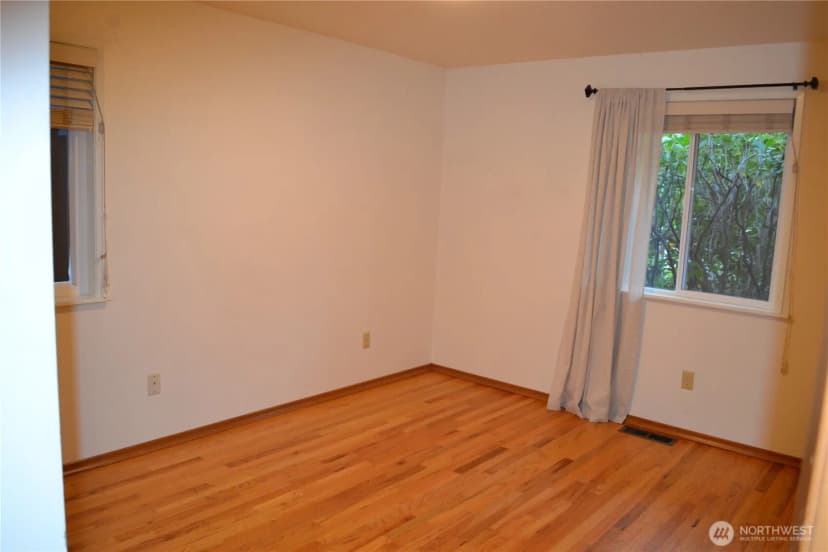 Property photo for 17421 Ne 11th Street, Bellevue photo 28
