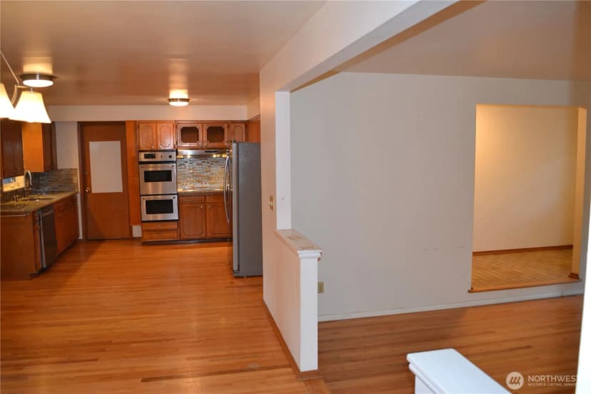Property photo for 17421 Ne 11th Street, Bellevue photo 20