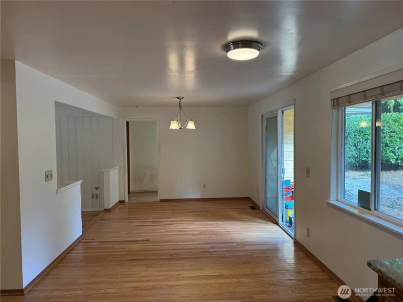 Property photo for 17421 Ne 11th Street, Bellevue photo 9