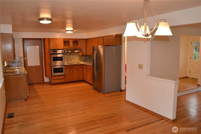 Property photo for 17421 Ne 11th Street, Bellevue photo 13