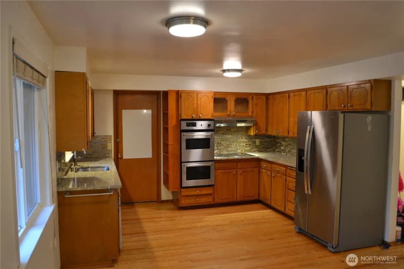 Property photo for 17421 Ne 11th Street, Bellevue photo 15