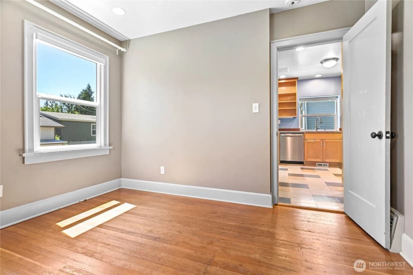 Property photo for 1912 Mill Avenue, Bellingham photo 18
