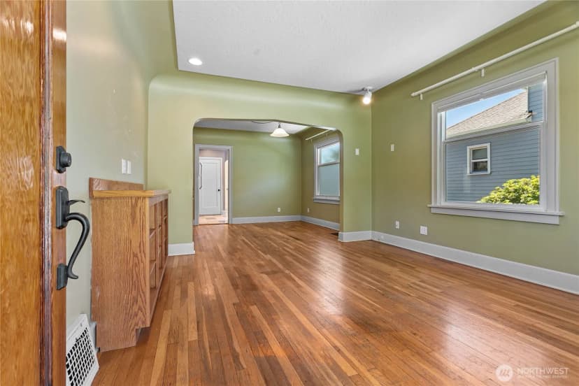 Property photo for 1912 Mill Avenue, Bellingham photo 2