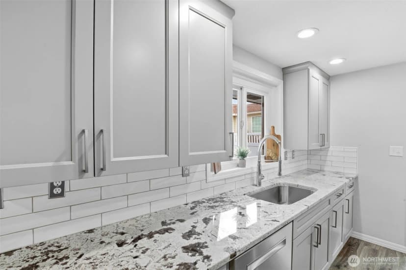 Property photo for 104 W Adams W, Harrington photo 12