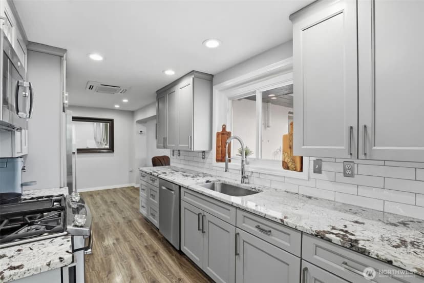 Property photo for 104 W Adams W, Harrington photo 10