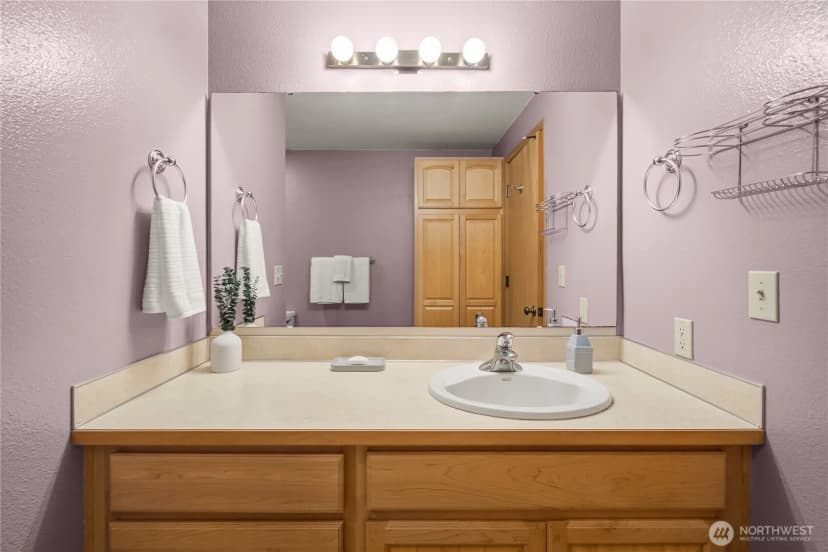 Property photo for 303 Kenyon Street Nw #2a, Olympia photo 24