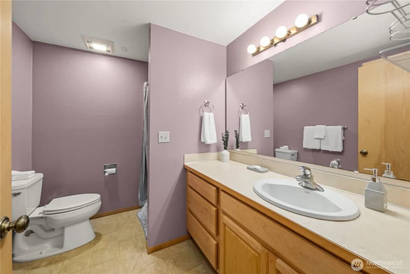 Property photo for 303 Kenyon Street Nw #2a, Olympia photo 23