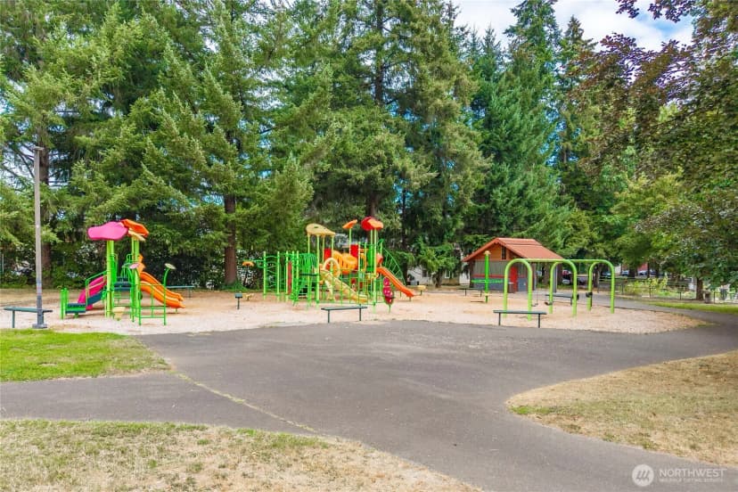 Property photo for 303 Kenyon Street Nw #2a, Olympia photo 36