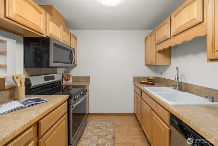 Property photo for 303 Kenyon Street Nw #2a, Olympia photo 11