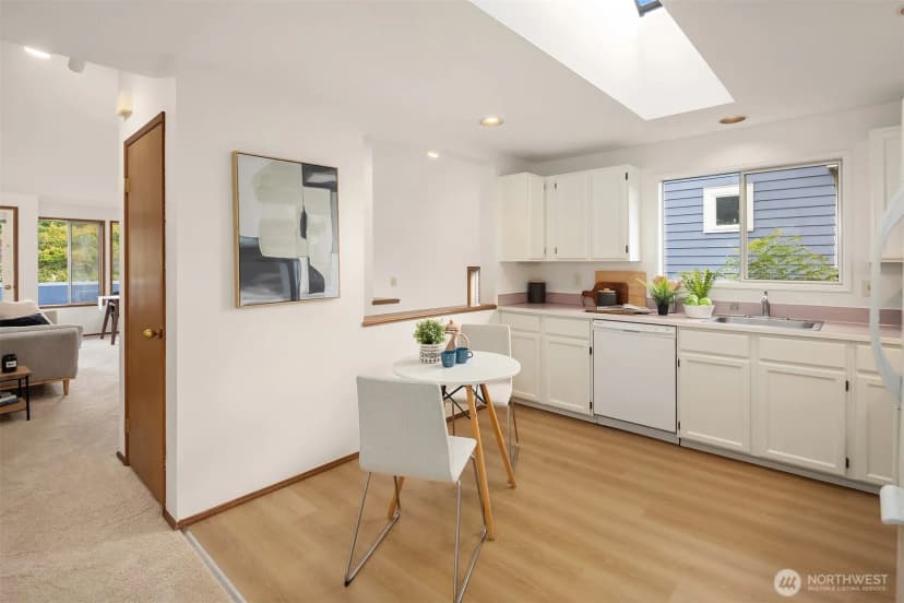 Property photo for 6049 33rd Avenue Ne, Seattle photo 13