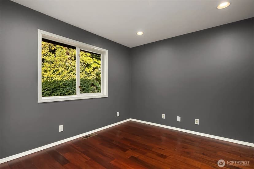 Property photo for 7723 168th Place Sw, Edmonds photo 26