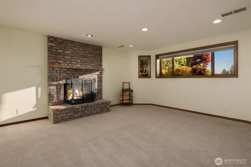 Property photo for 7723 168th Place Sw, Edmonds photo 31