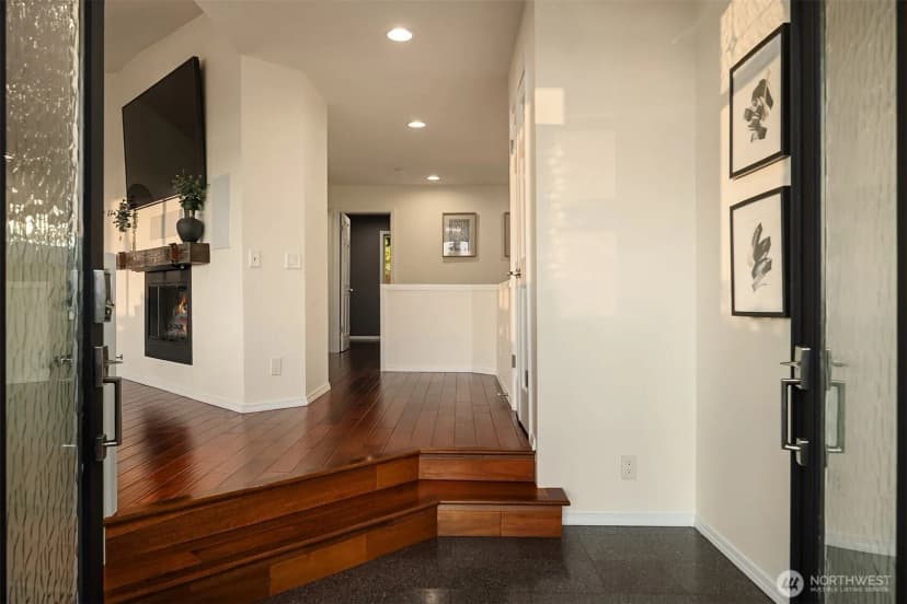 Property photo for 7723 168th Place Sw, Edmonds photo 5
