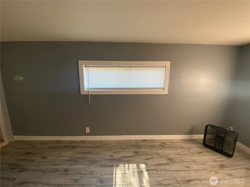 Property photo for 10204 47th Avenue Sw, Lakewood photo 6