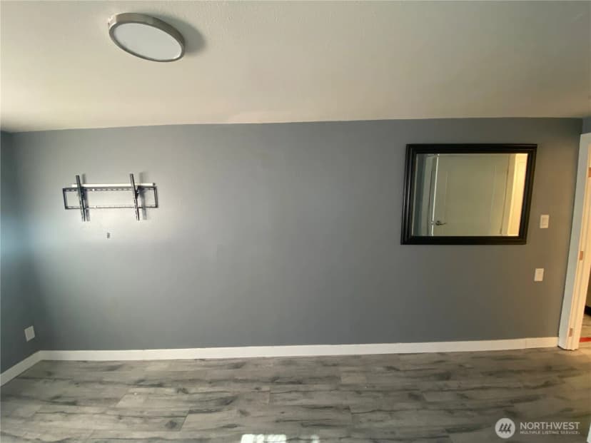 Property photo for 10204 47th Avenue Sw, Lakewood photo 5