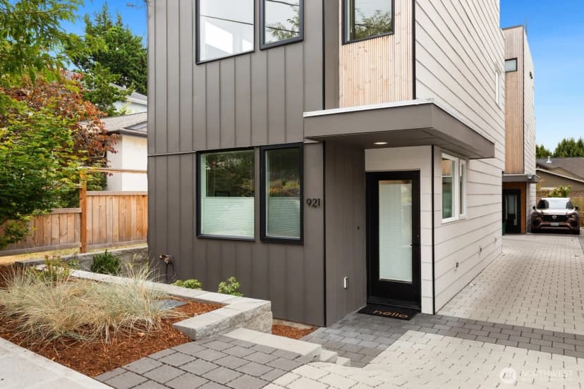 Property photo for 921 Nw 59th Street, Seattle photo 2