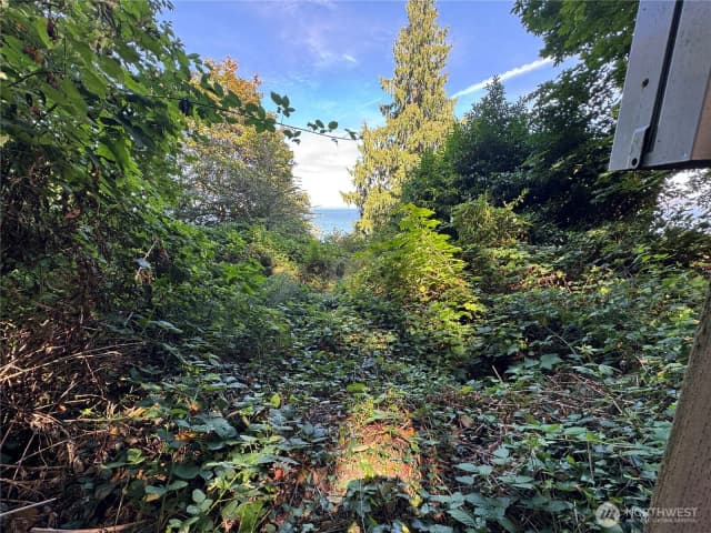 Property photo for 11002 Vashon Highway Sw, Vashon