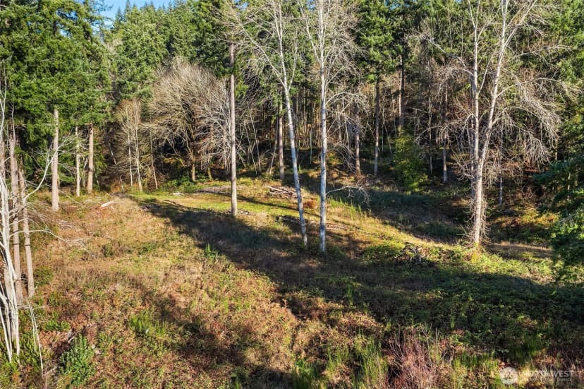 Property photo for 629 3rd Avenue, Fox Island photo 18