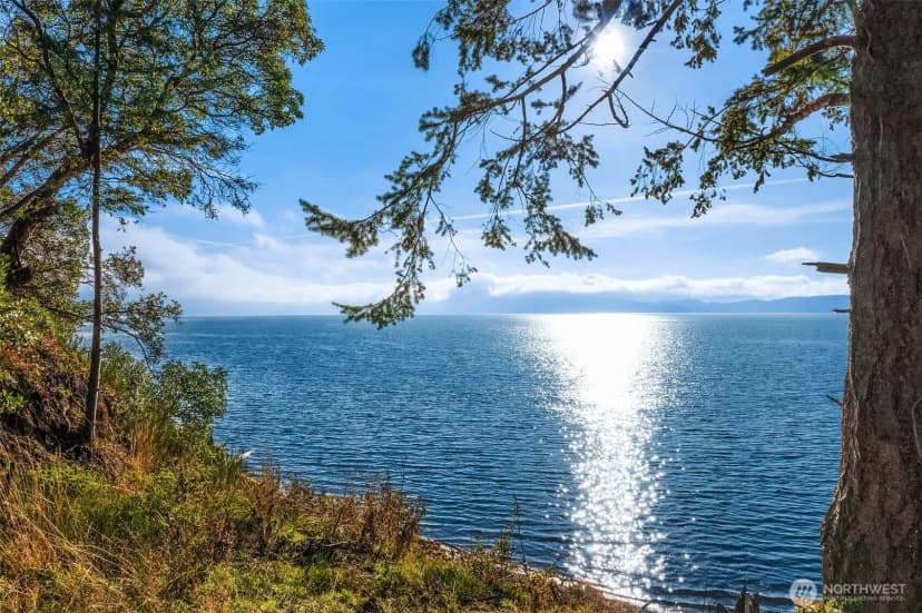 Property photo for 629 3rd Avenue, Fox Island