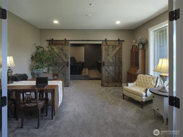 Property photo for 29509 Ne Timmen Road, Ridgefield photo 2