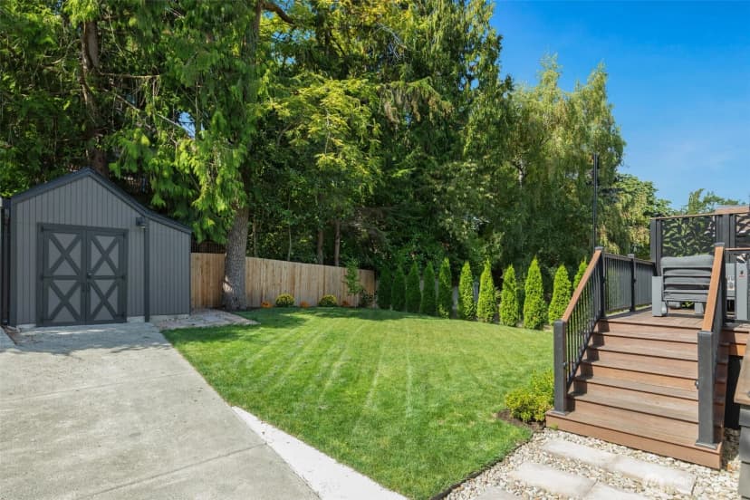 Property photo for 1743 26th Avenue E, Seattle photo 35