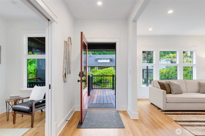 Property photo for 1743 26th Avenue E, Seattle photo 5