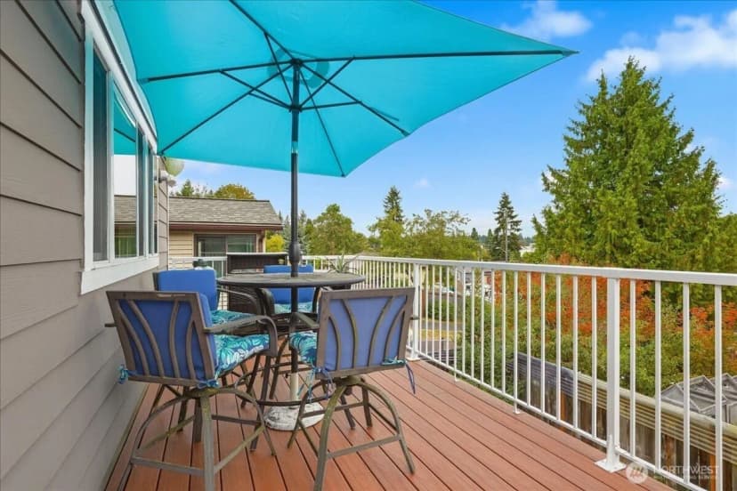 Property photo for 12232 Fremont Avenue N, Seattle photo 12