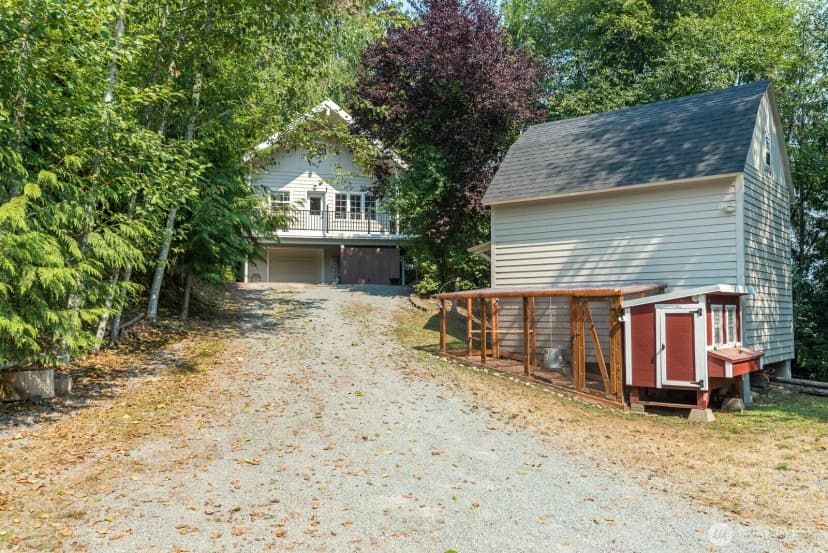Property photo for 18776 W Big Lake Boulevard, Mount Vernon photo 2
