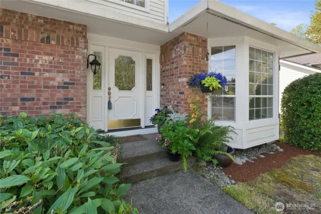 Property photo for 13011 Se 221st Pl, Kent photo 2