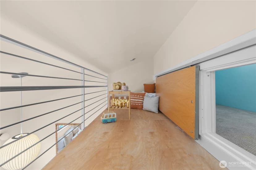 Property photo for 2223 39th Avenue E, Seattle photo 33