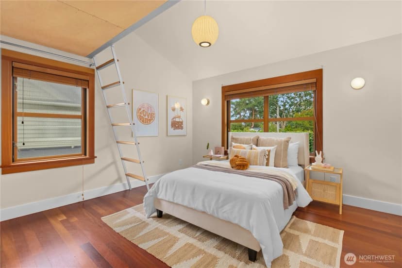Property photo for 2223 39th Avenue E, Seattle photo 32