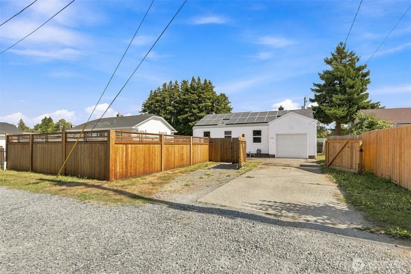 Property photo for 3029 Northwest Avenue, Bellingham photo 23