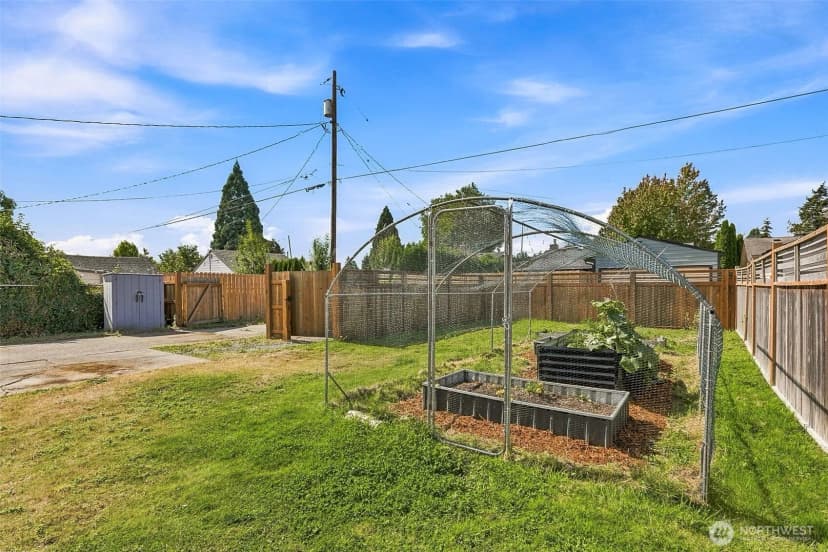 Property photo for 3029 Northwest Avenue, Bellingham photo 24