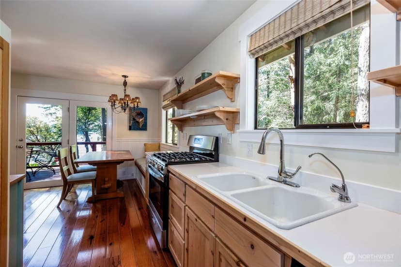 Property photo for 40 Brooks Lane, Friday Harbor photo 12