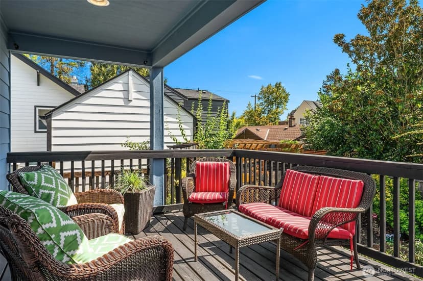 Property photo for 847 Ne 85th Street, Seattle photo 16