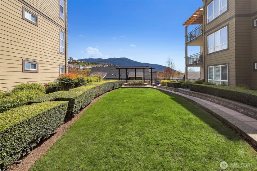 Property photo for 1840 25th Avenue Ne #307, Issaquah photo 23