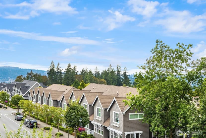 Property photo for 1840 25th Avenue Ne #307, Issaquah photo 12