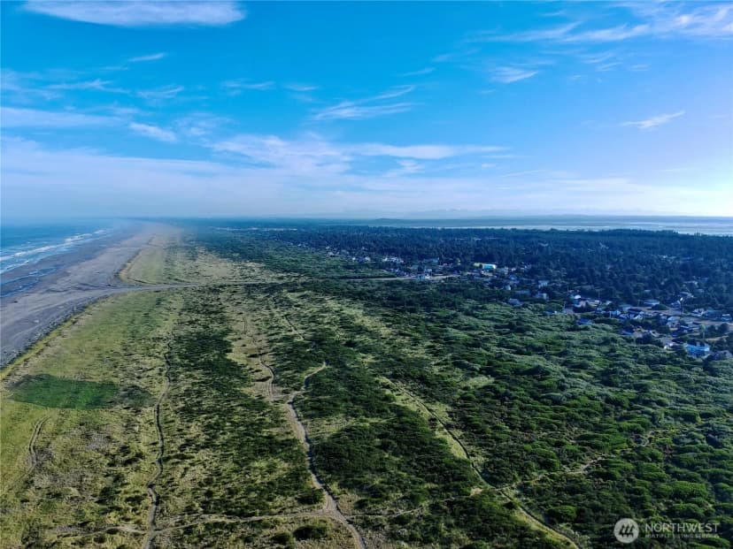 Property photo for 543 Sand Dune Avenue Sw, Ocean Shores photo 9