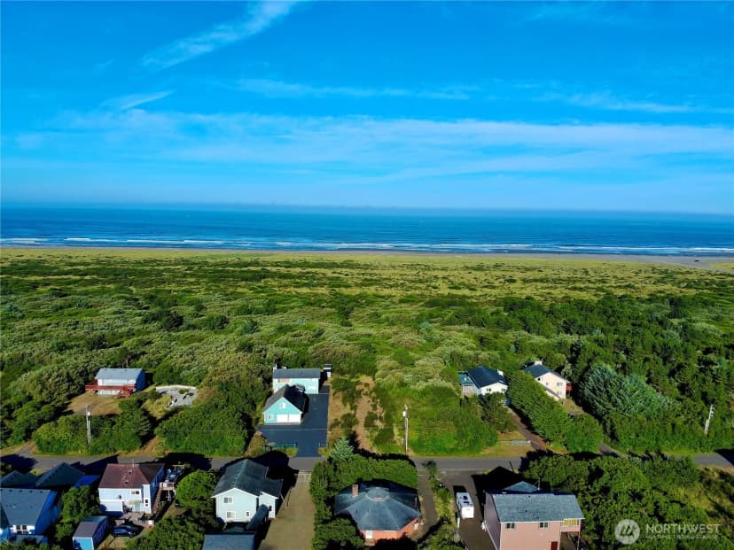 Property photo for 543 Sand Dune Avenue Sw, Ocean Shores photo 16
