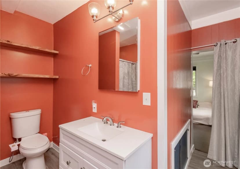 Property photo for 209 E Cowlitz Street, South Bend photo 24
