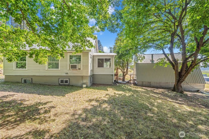 Property photo for 210 N Hwy 395, Colville photo 2