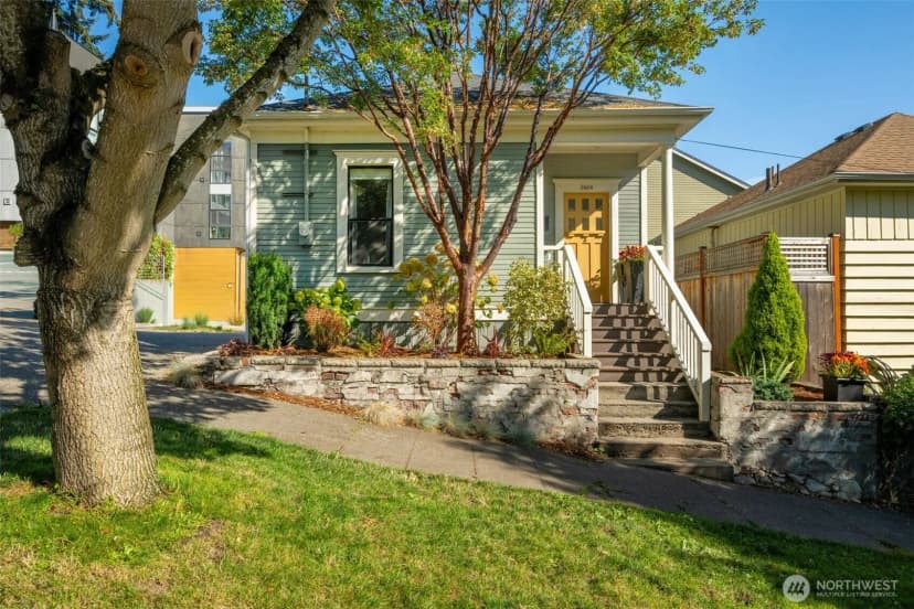 Property photo for 2614 E John Street, Seattle