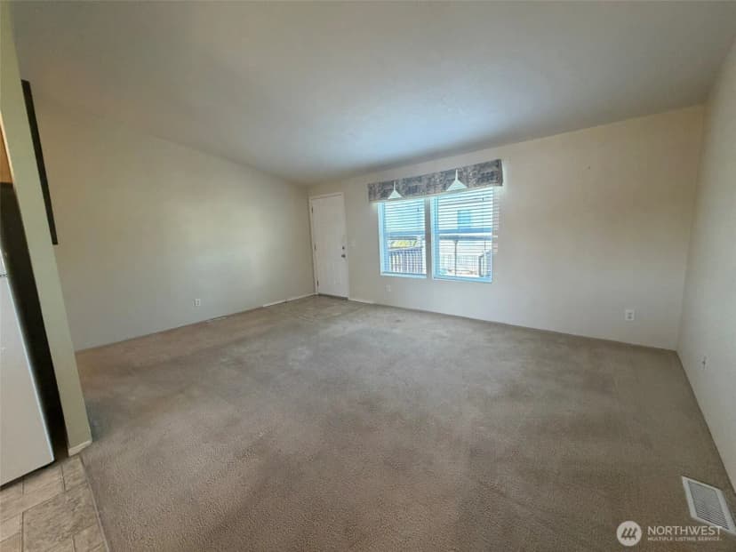Property photo for 804 Rambling Road, Aberdeen photo 9