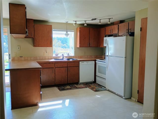 Property photo for 3295 Hastings, Port Townsend photo 5