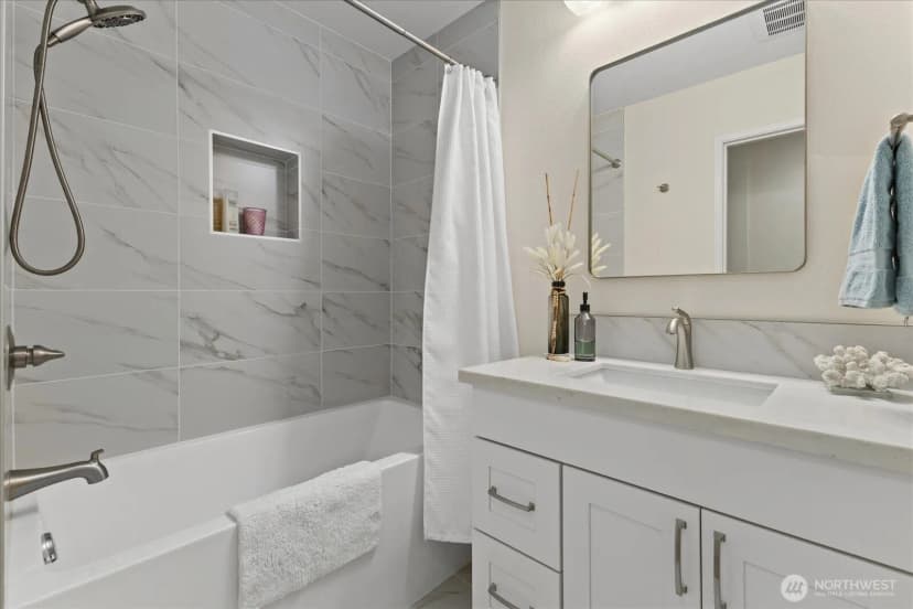 Property photo for 9715 Ne Juanita Drive #210b, Kirkland photo 21