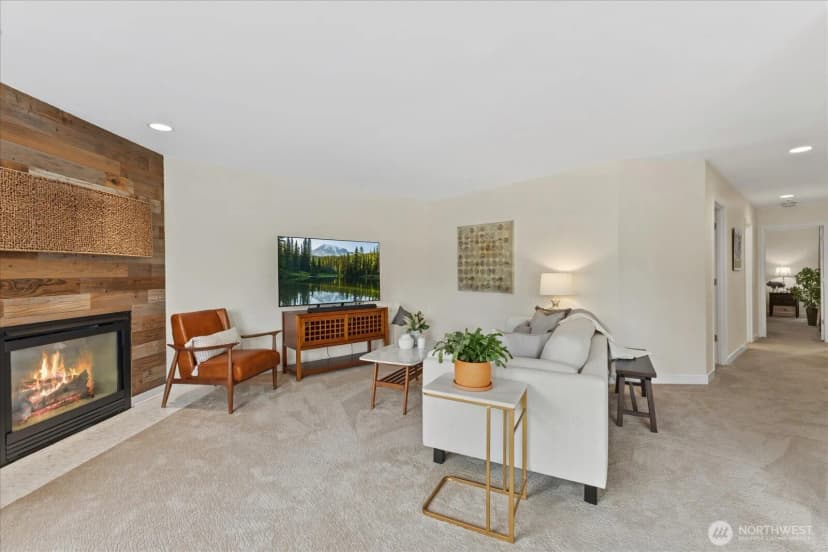 Property photo for 9715 Ne Juanita Drive #210b, Kirkland photo 10
