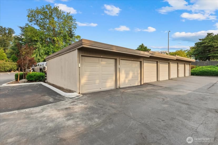 Property photo for 9715 Ne Juanita Drive #210b, Kirkland photo 23