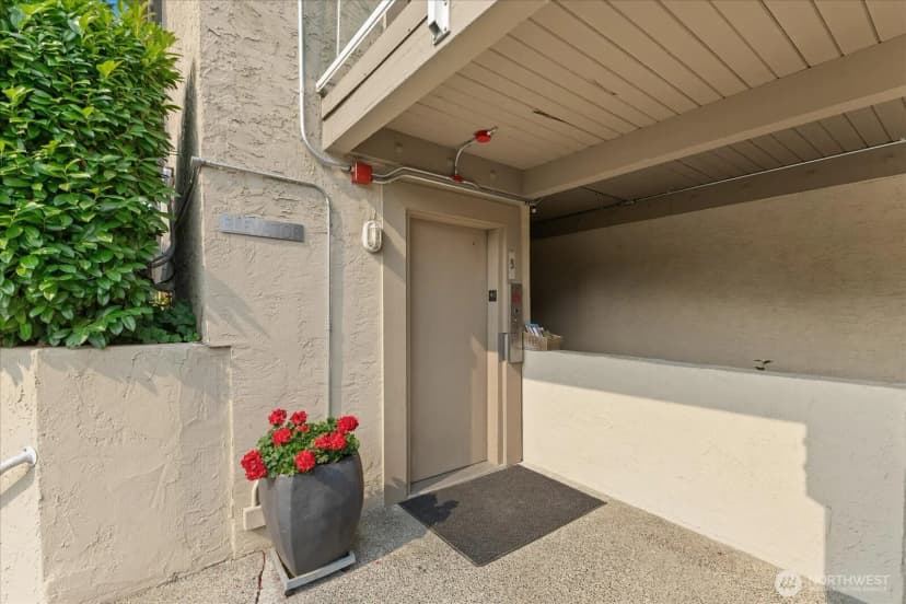 Property photo for 9715 Ne Juanita Drive #210b, Kirkland photo 32