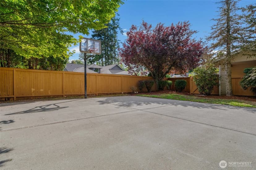 Property photo for 12724 Ne 94th Court, Kirkland photo 33